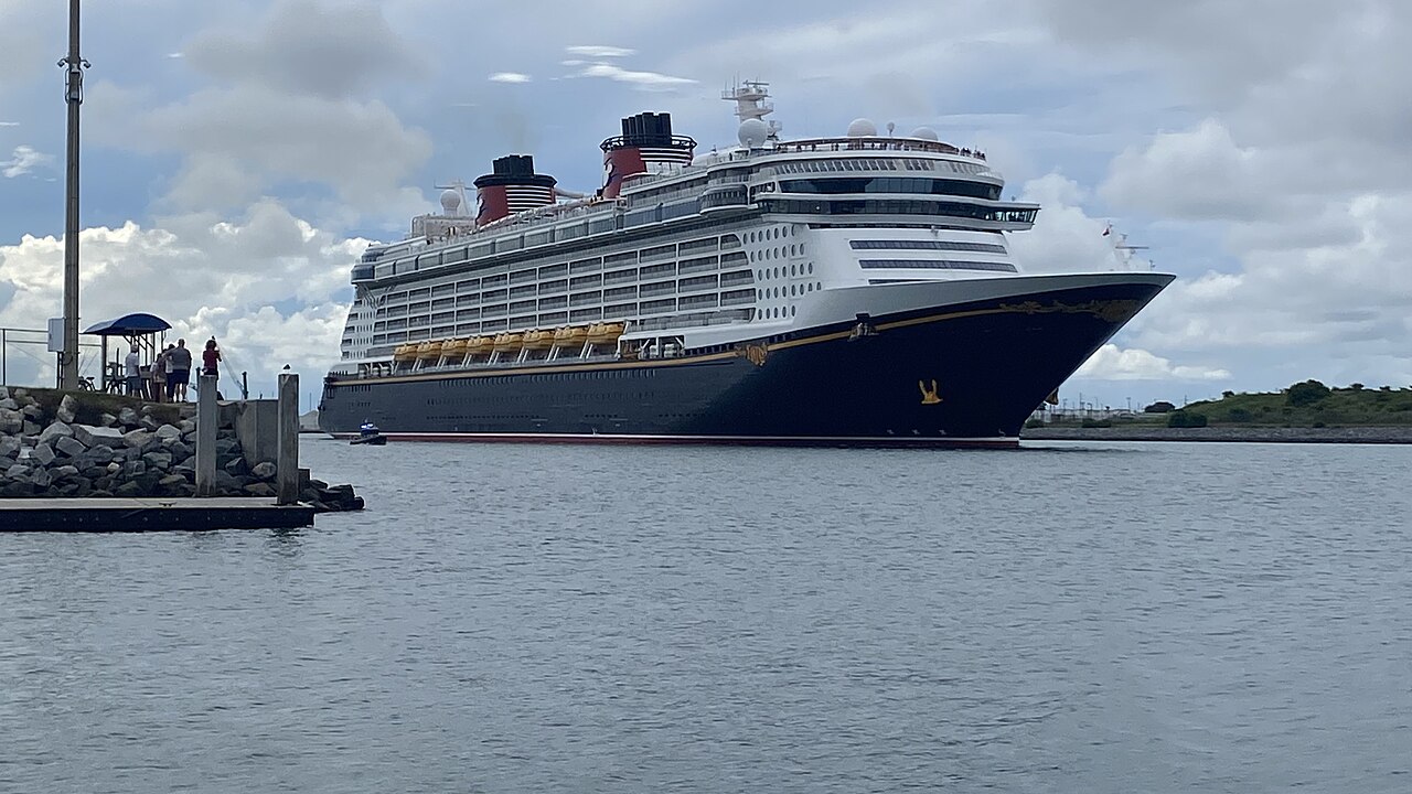 Disney Fantasy, photographed in 2026