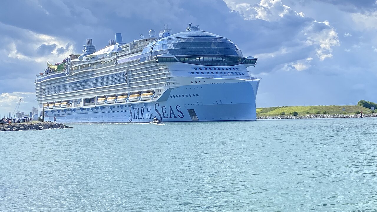 Star of the Seas, photographed in 2026